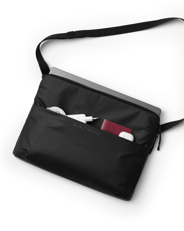 Essential Laptop Sleeve